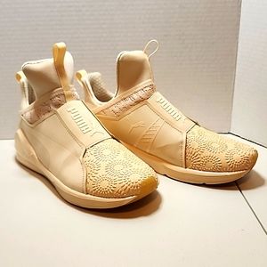 Puma Slip on Sneakers Size Women's 8